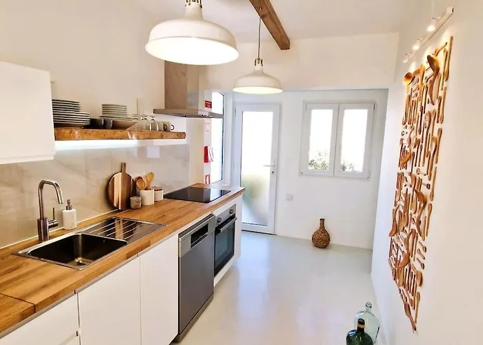 Casa Digo - Bright & Stylish Villa