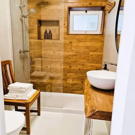 Casa Digo - Bright & Stylish